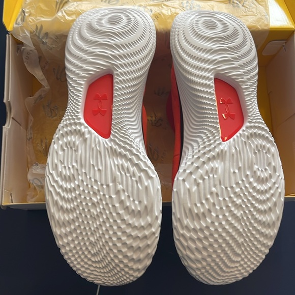 Steph Curry Fans!! The Curry 4 FloTro TE brand new in original box. Size 15. - Picture 12 of 14